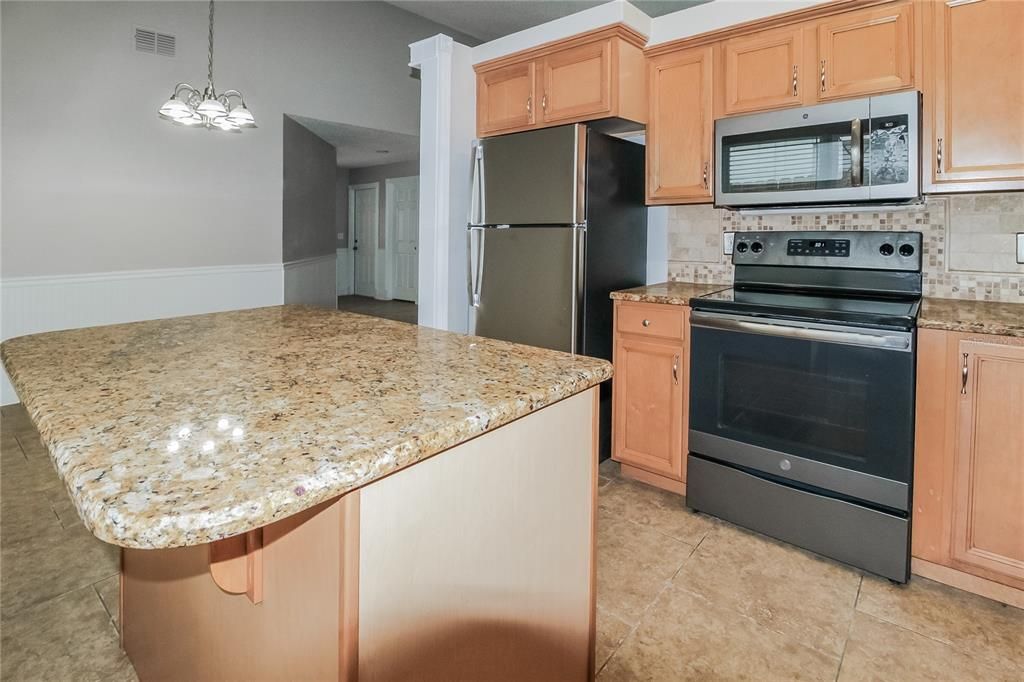 В аренду: $2,165 (3 спален, 2 ванн, 1642 Квадратных фут)