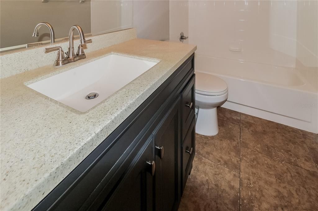 В аренду: $2,165 (3 спален, 2 ванн, 1642 Квадратных фут)