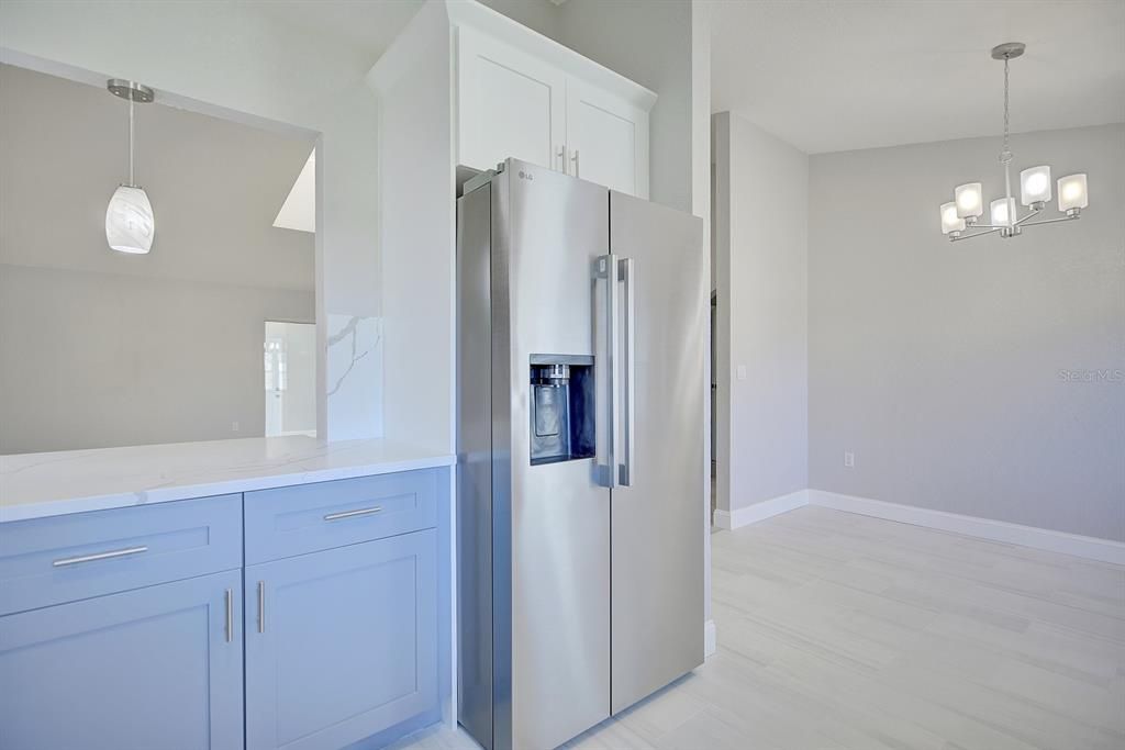 En Venta: $325,000 (3 camas, 2 baños, 1957 Pies cuadrados)