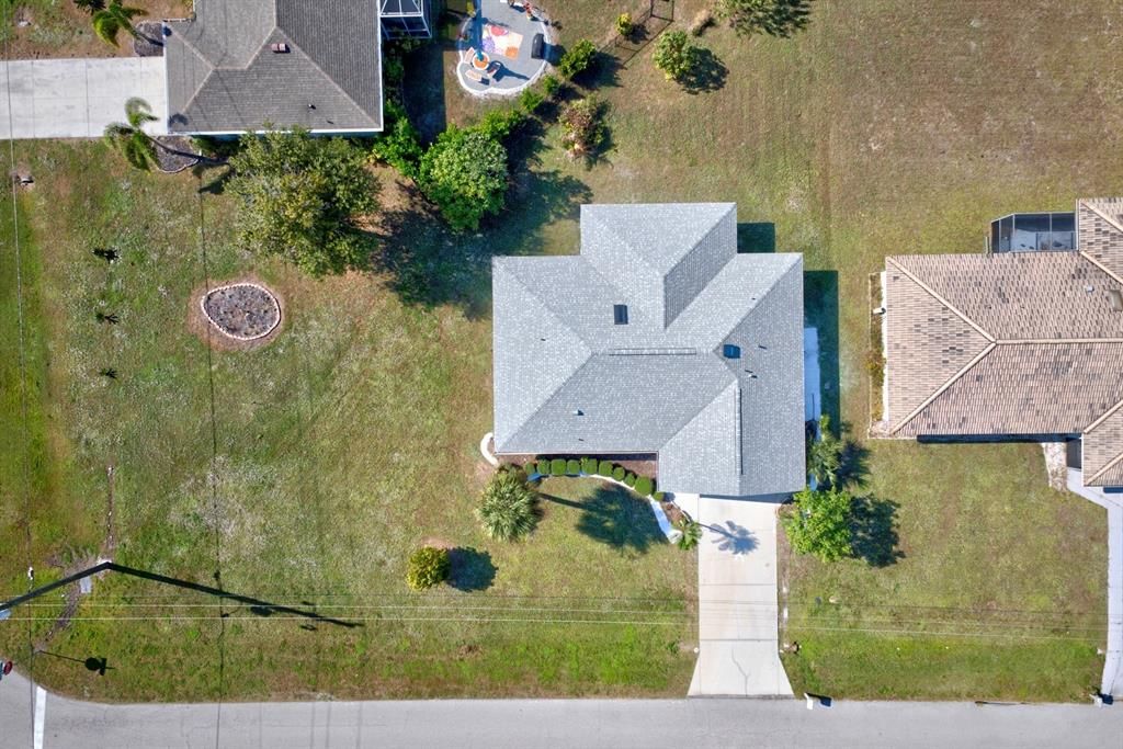 En Venta: $325,000 (3 camas, 2 baños, 1957 Pies cuadrados)