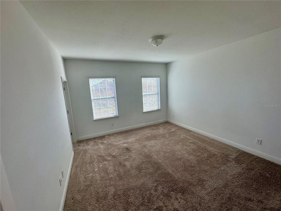 For Rent: $2,600 (3 beds, 2 baths, 1568 Square Feet)