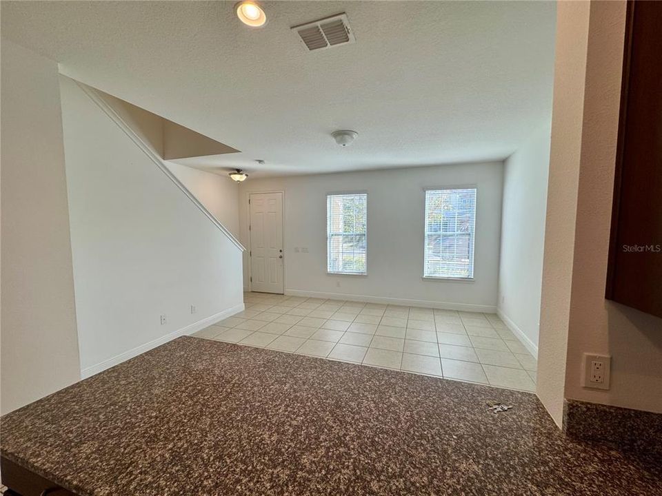 For Rent: $2,600 (3 beds, 2 baths, 1568 Square Feet)