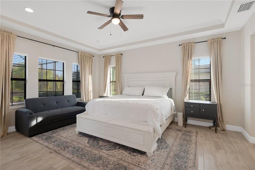 For Sale: $699,900 (4 beds, 3 baths, 2541 Square Feet)