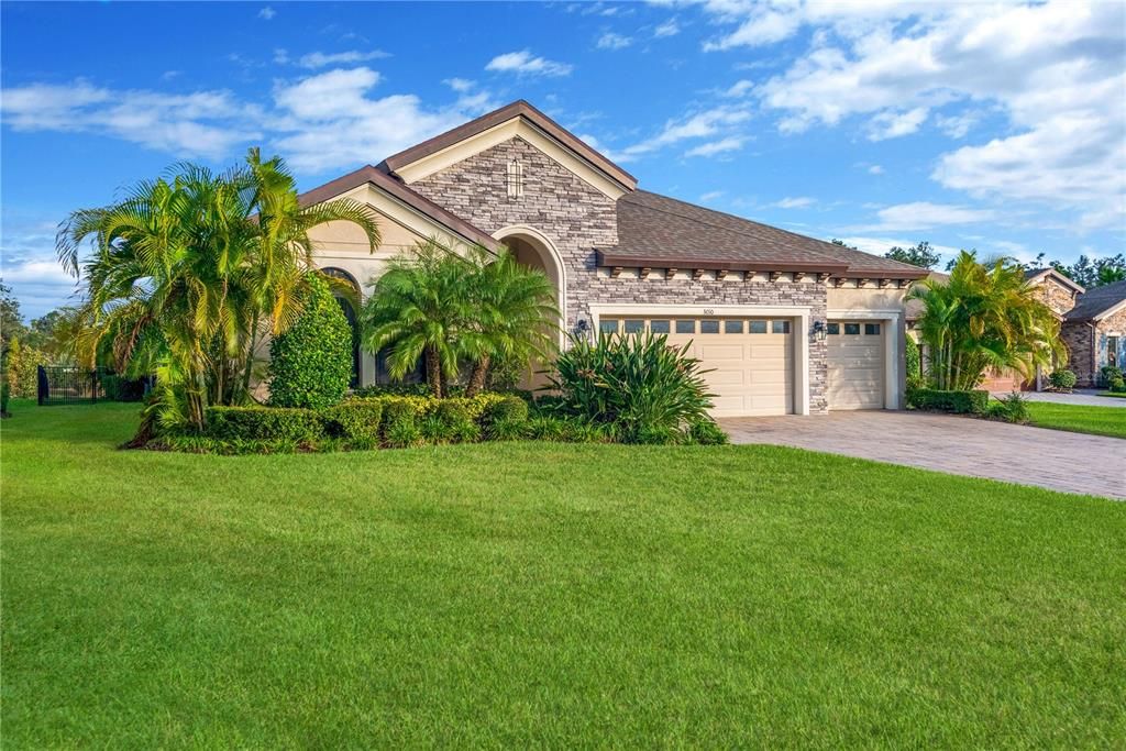 For Sale: $699,900 (4 beds, 3 baths, 2541 Square Feet)