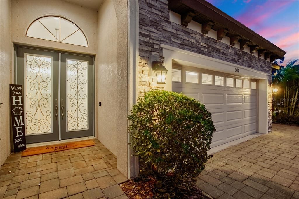 For Sale: $699,900 (4 beds, 3 baths, 2541 Square Feet)