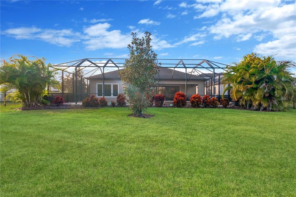 For Sale: $699,900 (4 beds, 3 baths, 2541 Square Feet)