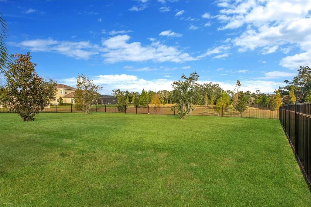 For Sale: $699,900 (4 beds, 3 baths, 2541 Square Feet)