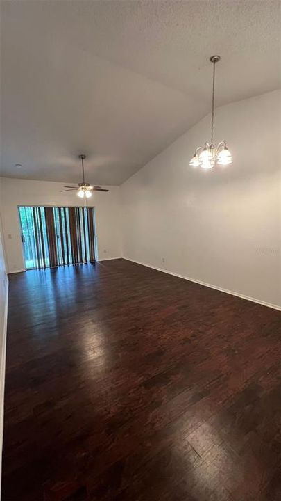 В аренду: $1,695 (2 спален, 2 ванн, 1013 Квадратных фут)