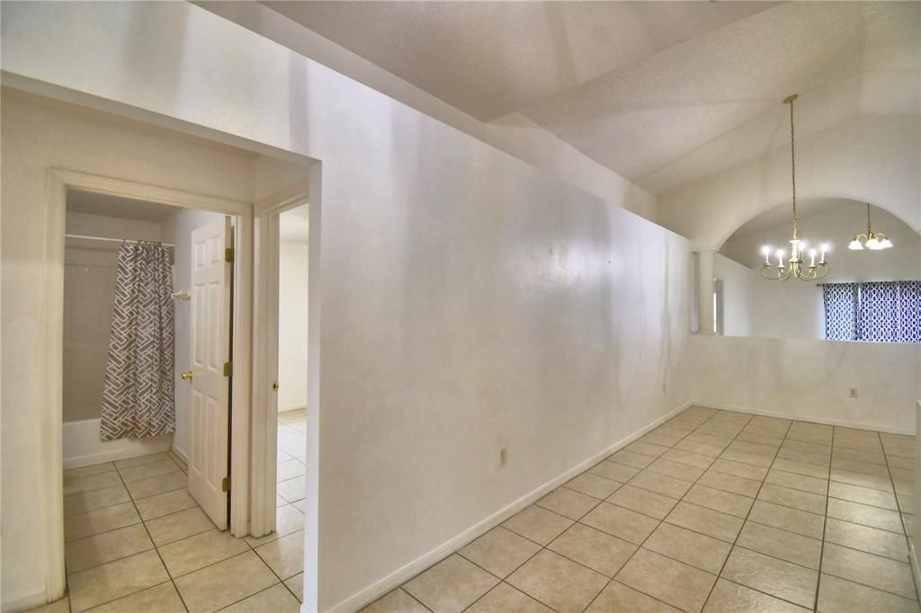 En Renta: $1,750 (4 camas, 2 baños, 1768 Pies cuadrados)