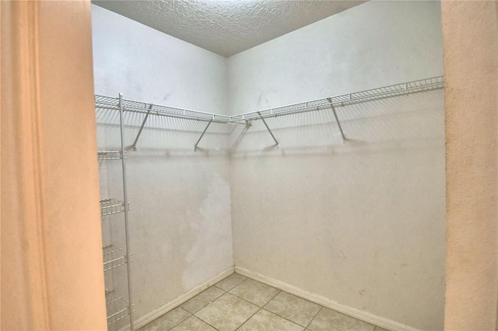 En Renta: $1,750 (4 camas, 2 baños, 1768 Pies cuadrados)