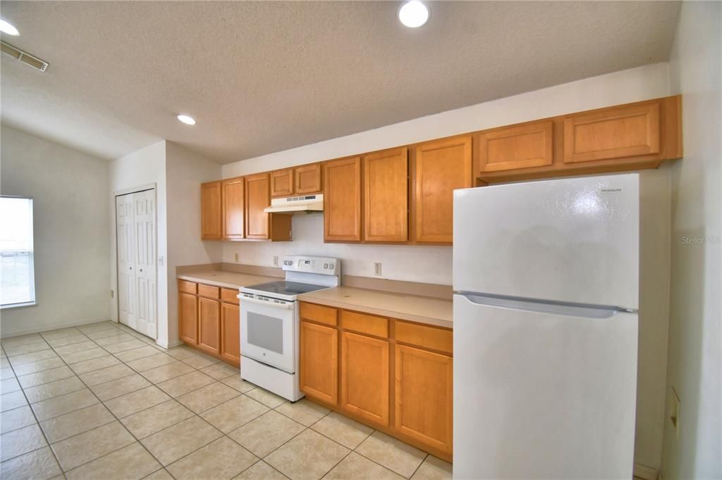 En Renta: $1,750 (4 camas, 2 baños, 1768 Pies cuadrados)