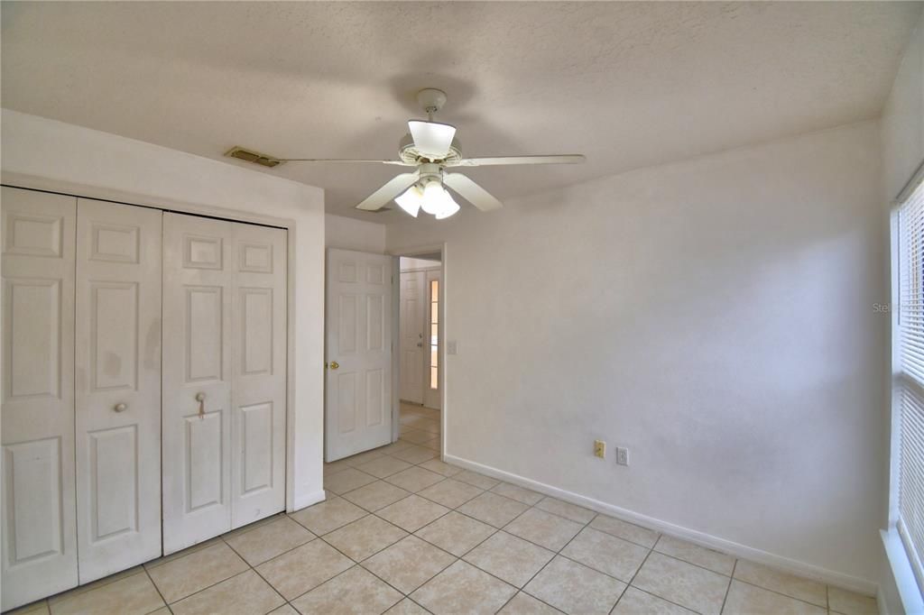 En Renta: $1,750 (4 camas, 2 baños, 1768 Pies cuadrados)