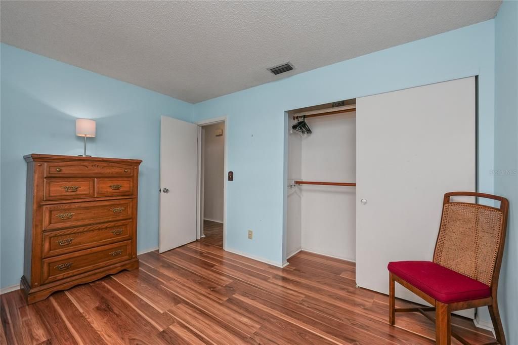 For Sale: $249,900 (2 beds, 2 baths, 1332 Square Feet)