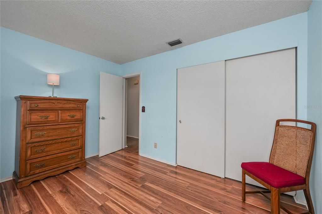 For Sale: $249,900 (2 beds, 2 baths, 1332 Square Feet)