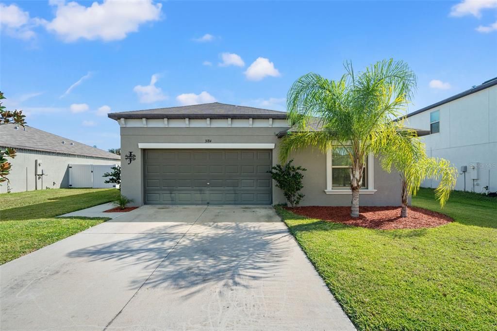 For Sale: $322,900 (4 beds, 2 baths, 1810 Square Feet)