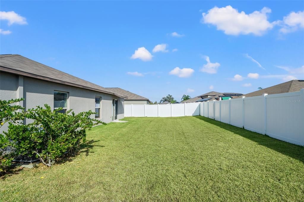 For Sale: $322,900 (4 beds, 2 baths, 1810 Square Feet)