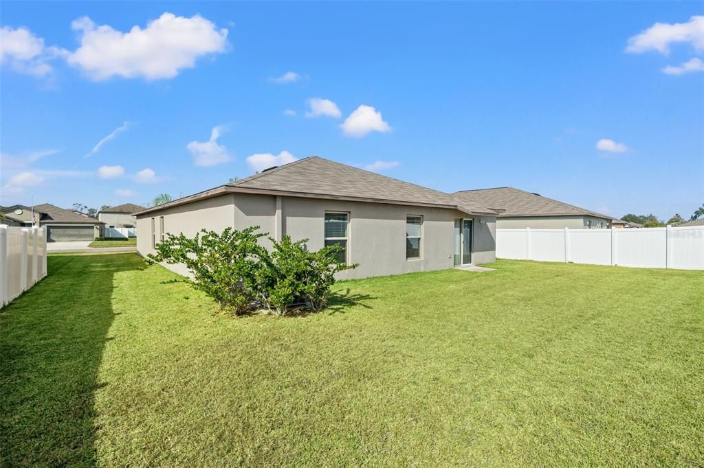 For Sale: $322,900 (4 beds, 2 baths, 1810 Square Feet)