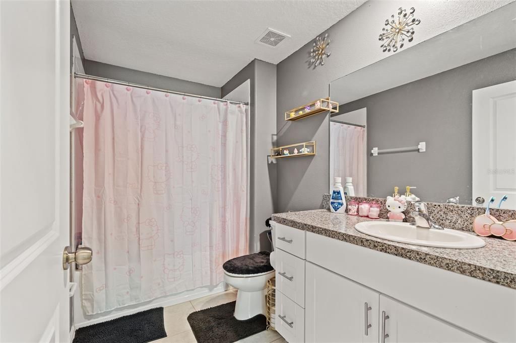 For Sale: $322,900 (4 beds, 2 baths, 1810 Square Feet)