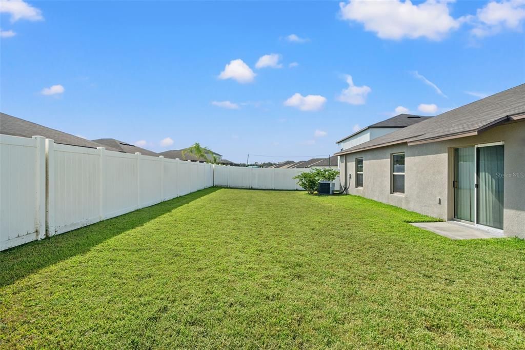 For Sale: $322,900 (4 beds, 2 baths, 1810 Square Feet)