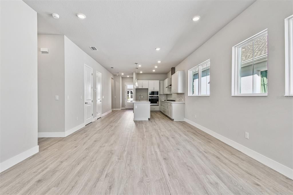 For Sale: $579,990 (3 beds, 2 baths, 1494 Square Feet)