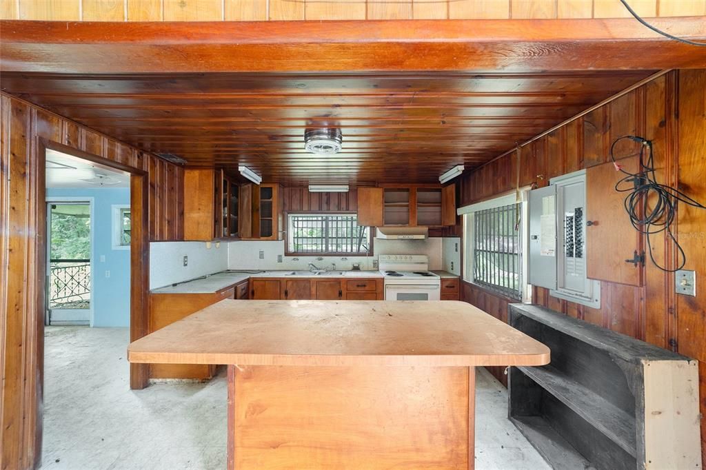 На продажу: $149,900 (3 спален, 2 ванн, 1248 Квадратных фут)