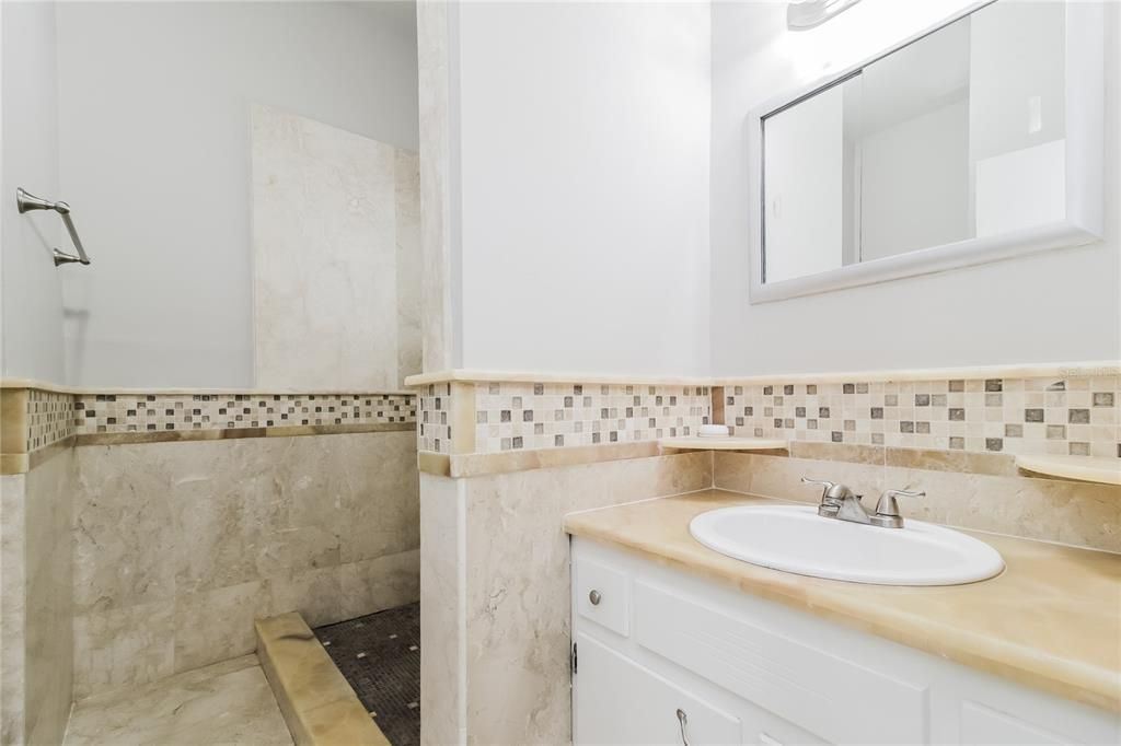 For Rent: $2,465 (3 beds, 2 baths, 1363 Square Feet)