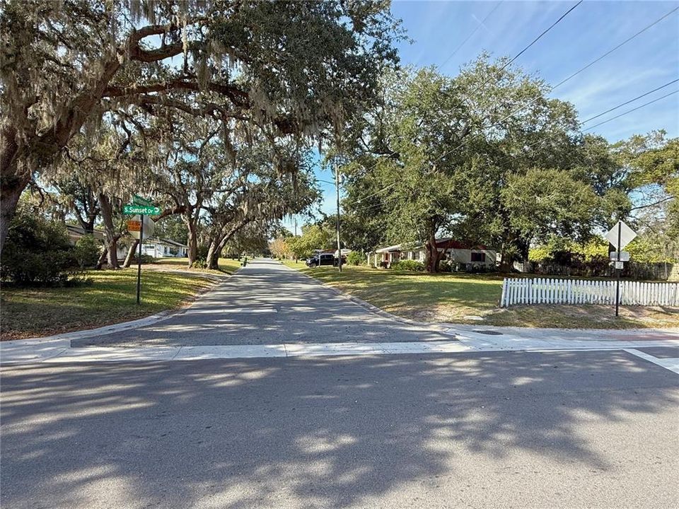 На продажу: $70,000 (0.17 acres)