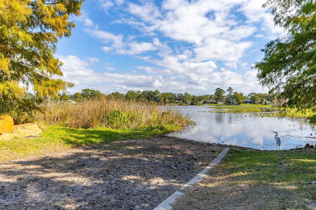 На продажу: $70,000 (0.17 acres)