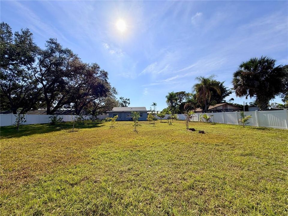 En Renta: $2,950 (3 camas, 2 baños, 1980 Pies cuadrados)