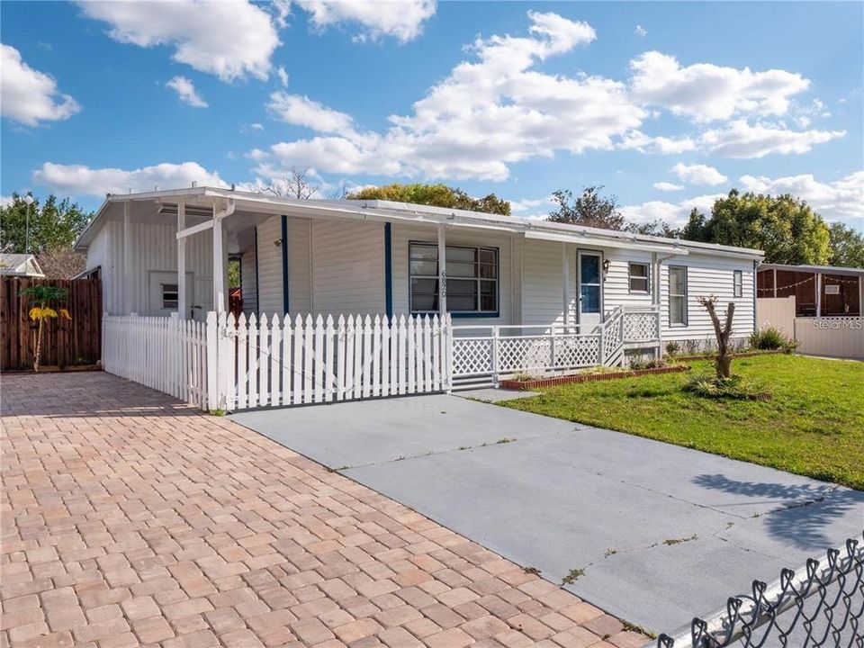 На продажу: $270,000 (3 спален, 2 ванн, 989 Квадратных фут)