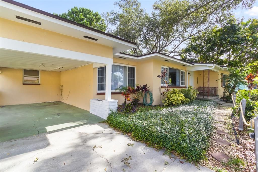 待售: $399,900 (2 贝兹, 1 浴室, 1336 平方英尺)