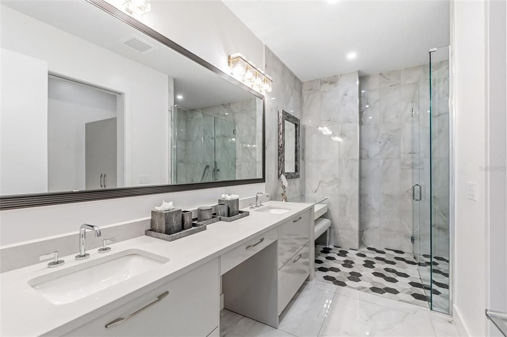 En Venta: $6,250,000 (3 camas, 3 baños, 3407 Pies cuadrados)