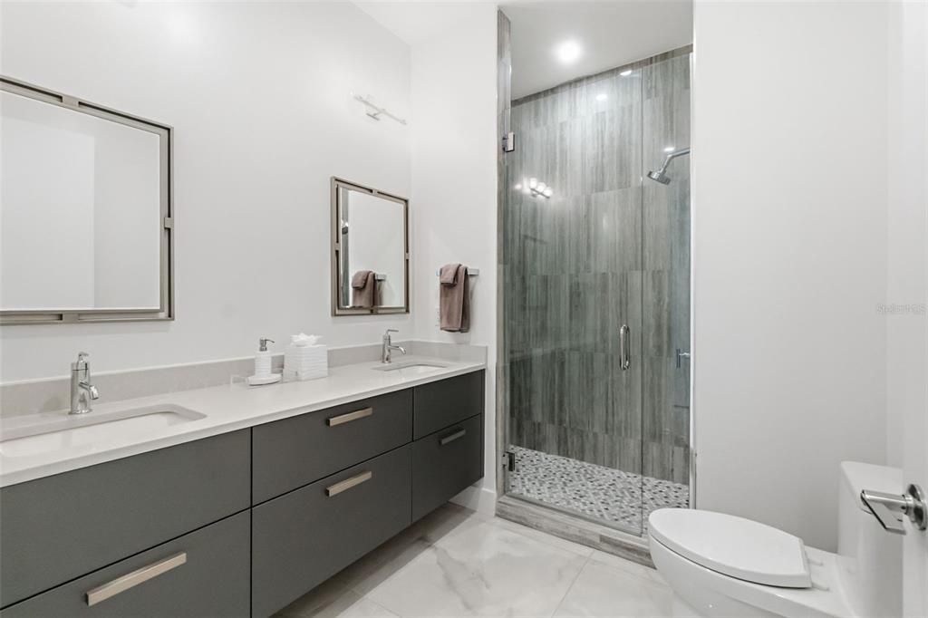 En Venta: $6,250,000 (3 camas, 3 baños, 3407 Pies cuadrados)