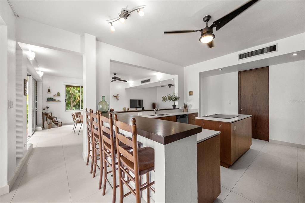 For Rent: $15,700 (3 beds, 3 baths, 3414 Square Feet)