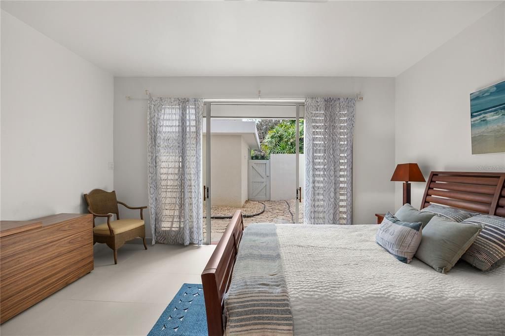 For Rent: $15,700 (3 beds, 3 baths, 3414 Square Feet)