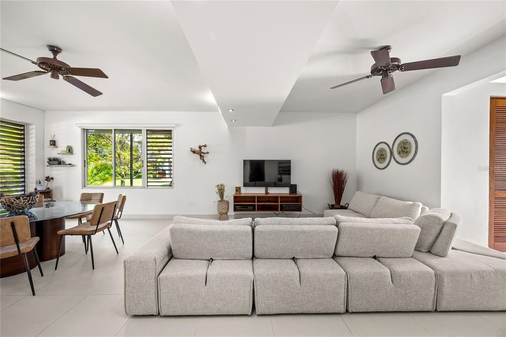 For Rent: $15,700 (3 beds, 3 baths, 3414 Square Feet)