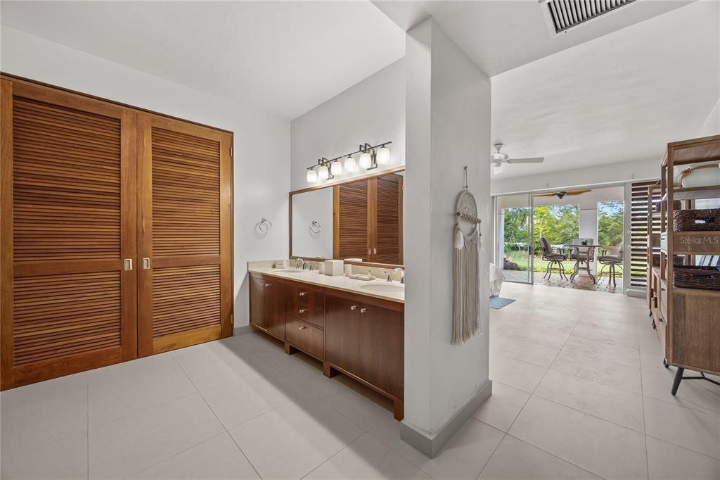 For Rent: $15,700 (3 beds, 3 baths, 3414 Square Feet)