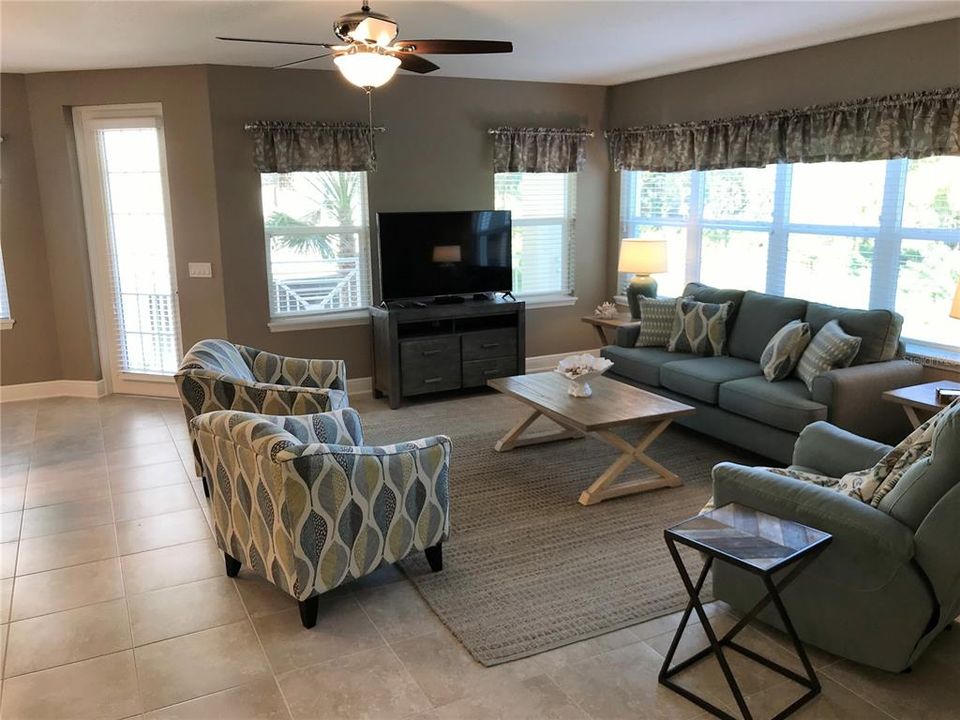 For Rent: $5,000 (3 beds, 2 baths, 1857 Square Feet)