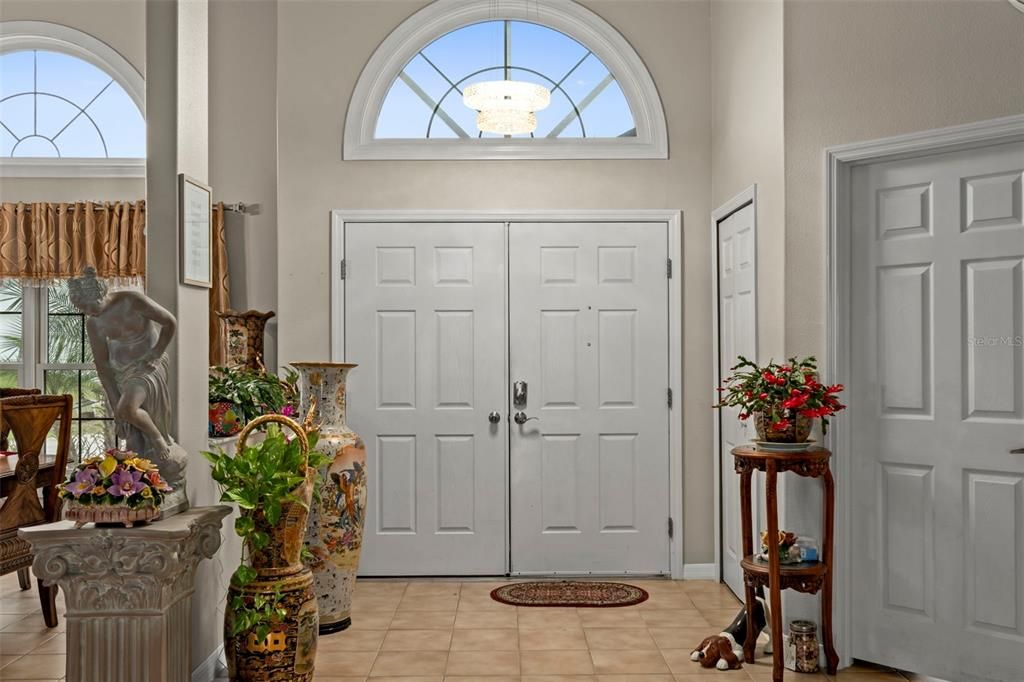 На продажу: $434,900 (4 спален, 2 ванн, 2697 Квадратных фут)