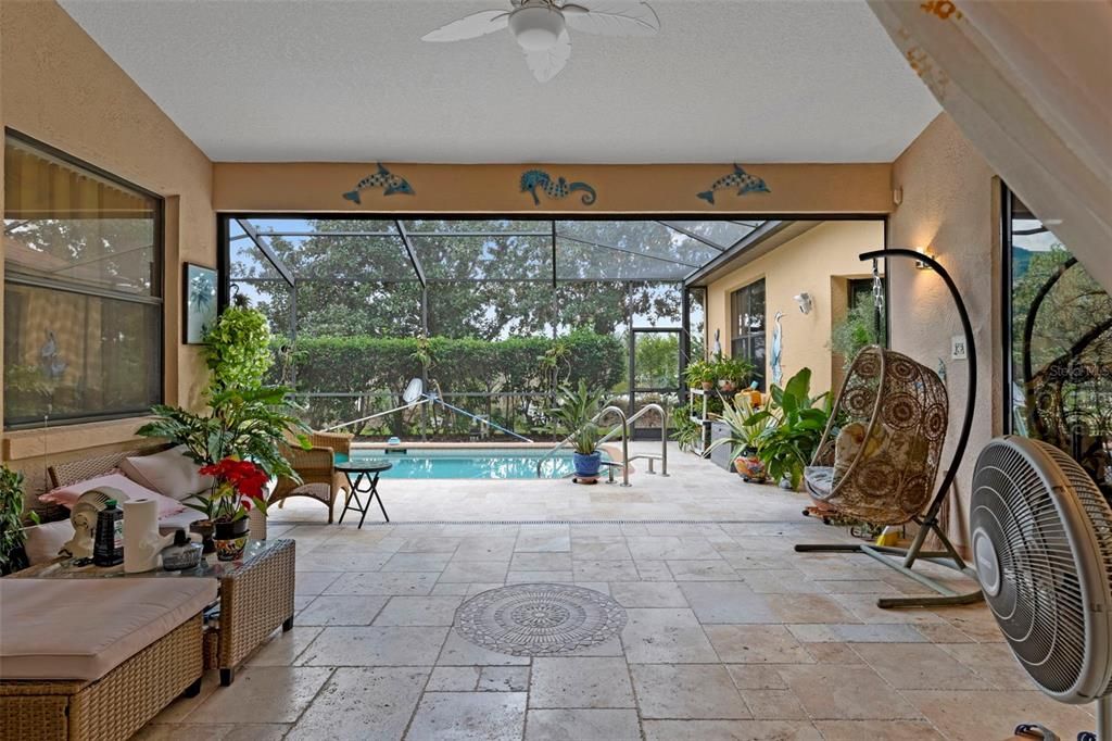 На продажу: $434,900 (4 спален, 2 ванн, 2697 Квадратных фут)