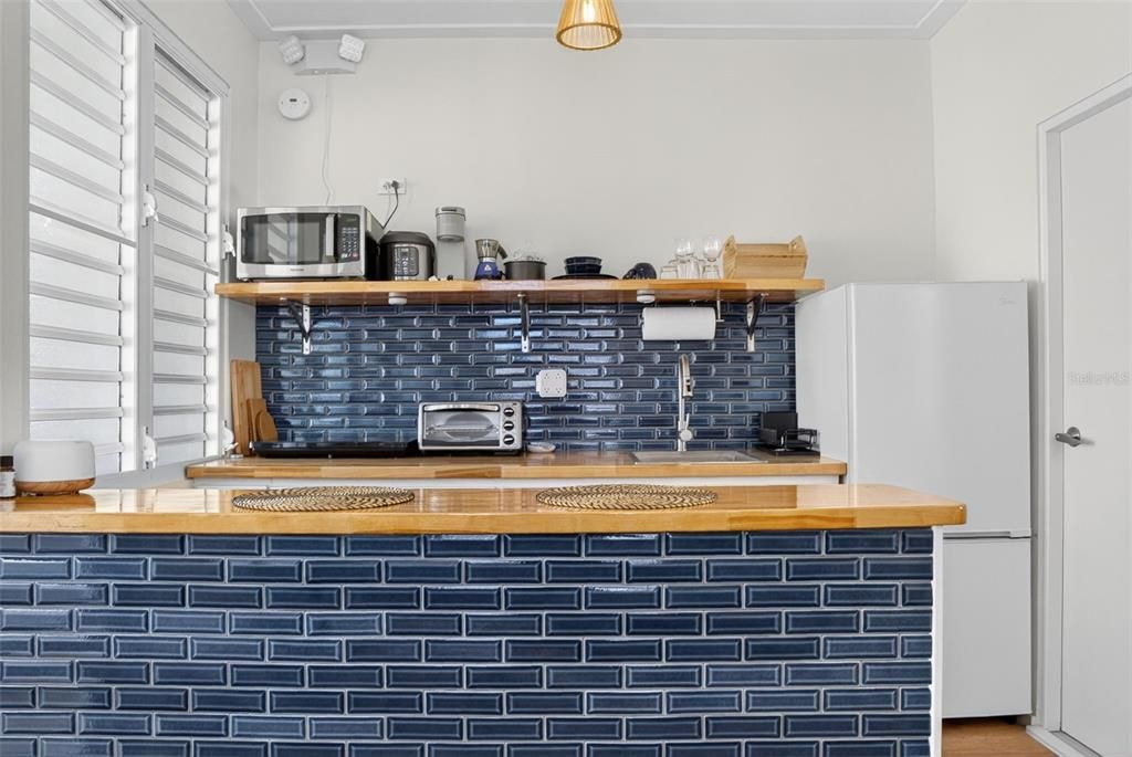 На продажу: $569,000 (2 спален, 2 ванн, 640 Квадратных фут)