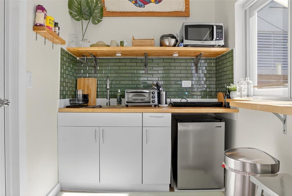 На продажу: $569,000 (2 спален, 2 ванн, 640 Квадратных фут)