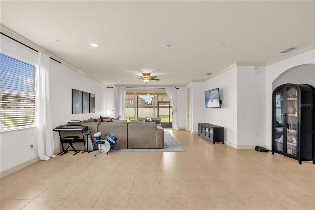 На продажу: $365,000 (3 спален, 2 ванн, 1900 Квадратных фут)