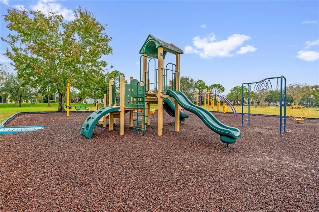 На продажу: $365,000 (3 спален, 2 ванн, 1900 Квадратных фут)