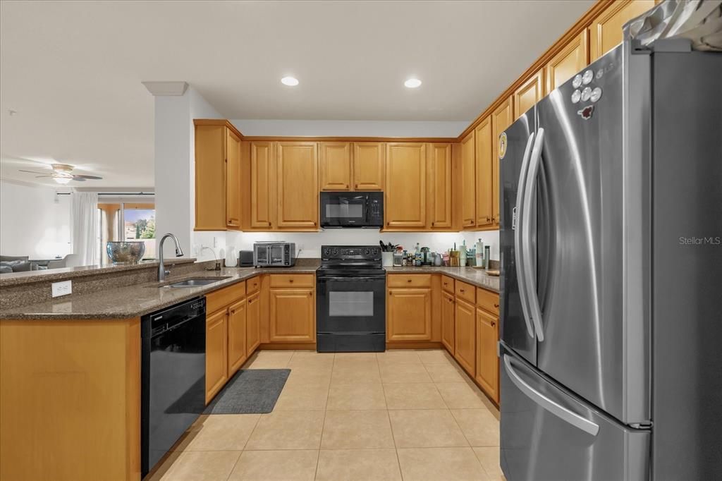 На продажу: $365,000 (3 спален, 2 ванн, 1900 Квадратных фут)