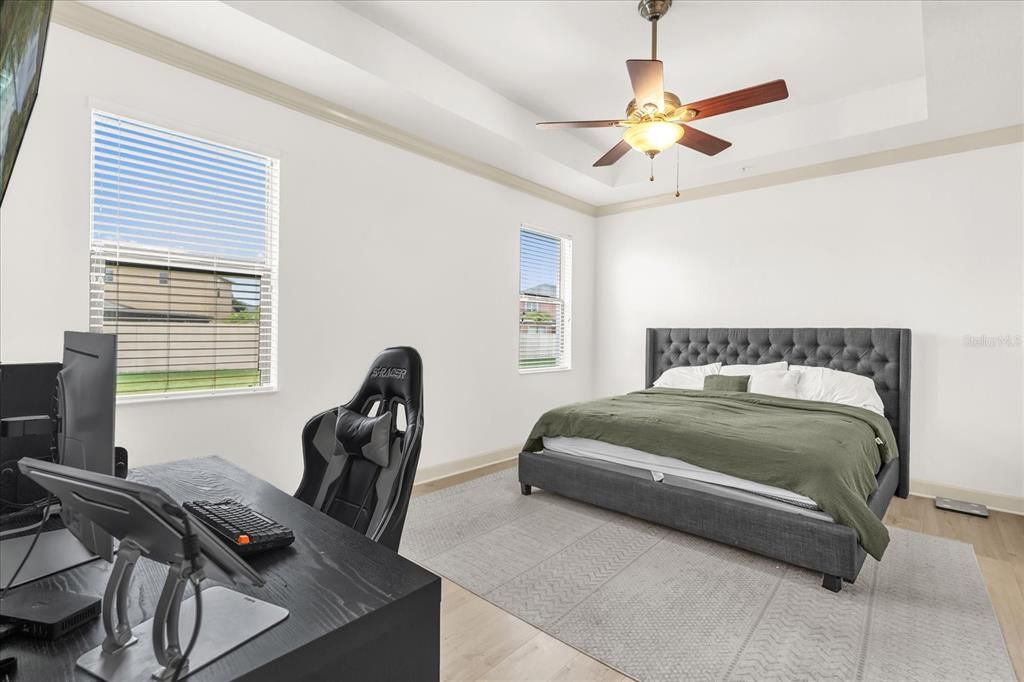 На продажу: $365,000 (3 спален, 2 ванн, 1900 Квадратных фут)