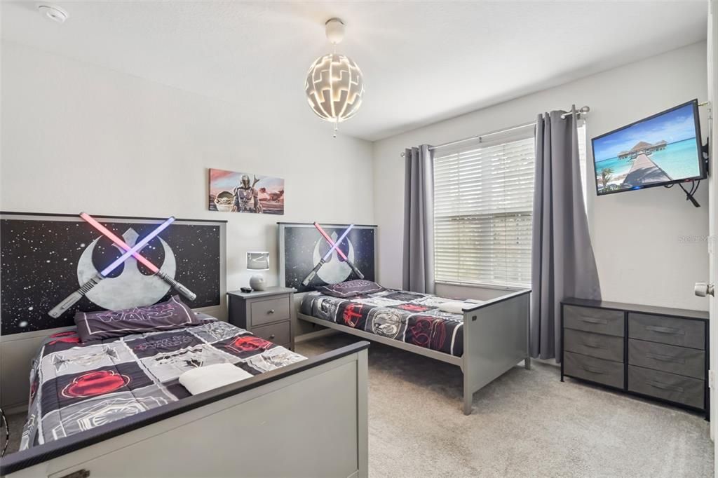 待售: $849,000 (6 贝兹, 4 浴室, 2812 平方英尺)