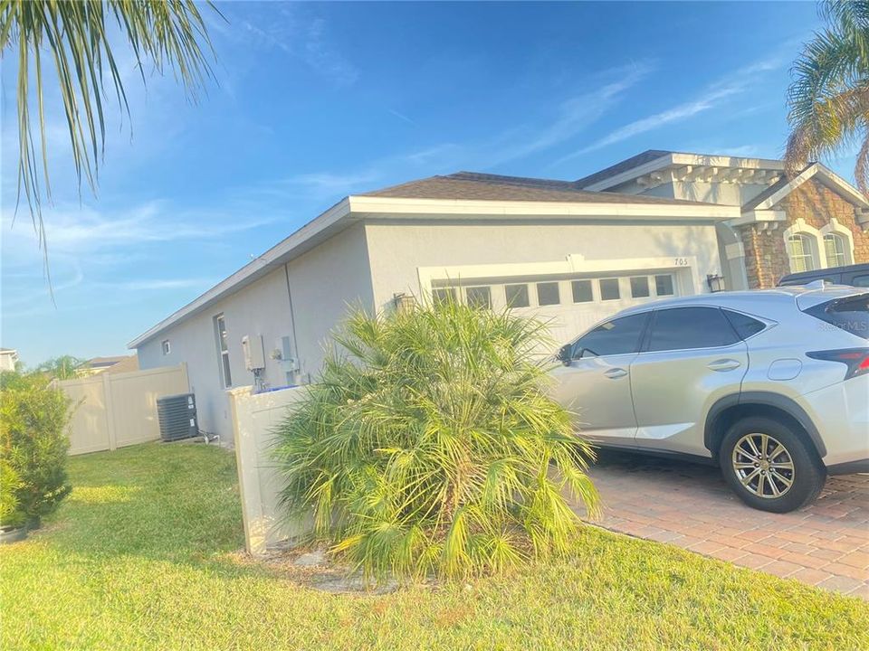 For Sale: $474,000 (4 beds, 3 baths, 2022 Square Feet)