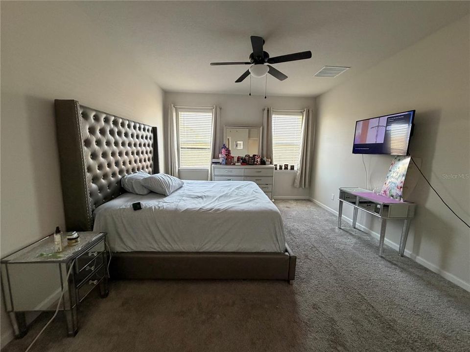 For Sale: $474,000 (4 beds, 3 baths, 2022 Square Feet)