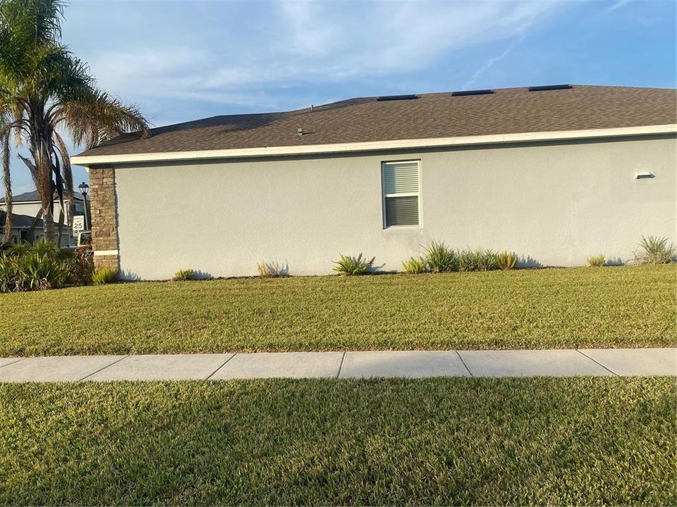 For Sale: $474,000 (4 beds, 3 baths, 2022 Square Feet)